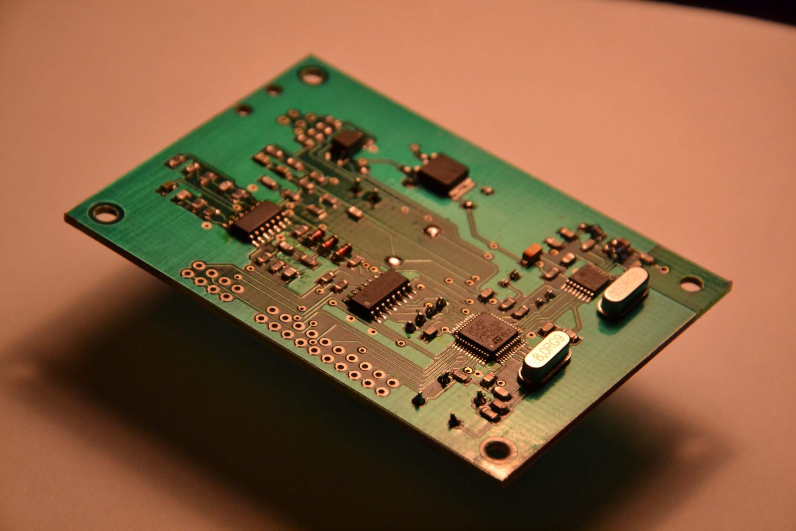 Ультразвуковой датчик занятости парковочного места с ZigBee